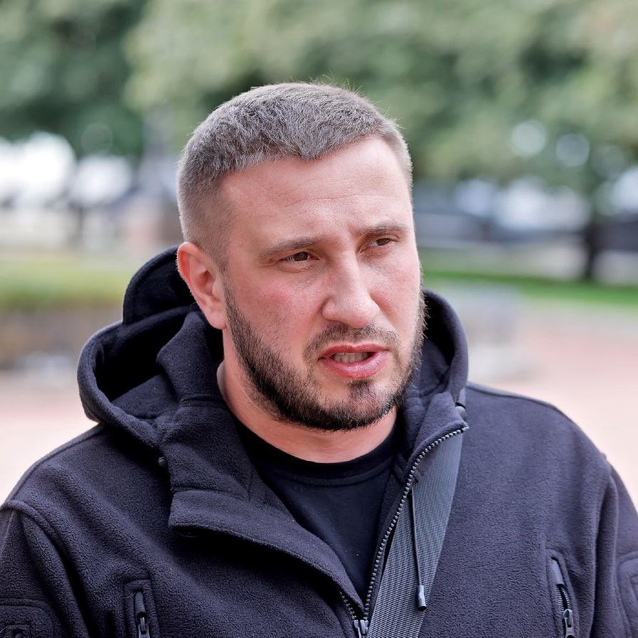 Азовець «Дипломат» втратив у полоні 45 кілограмів, але не втратив віри у свою країну 